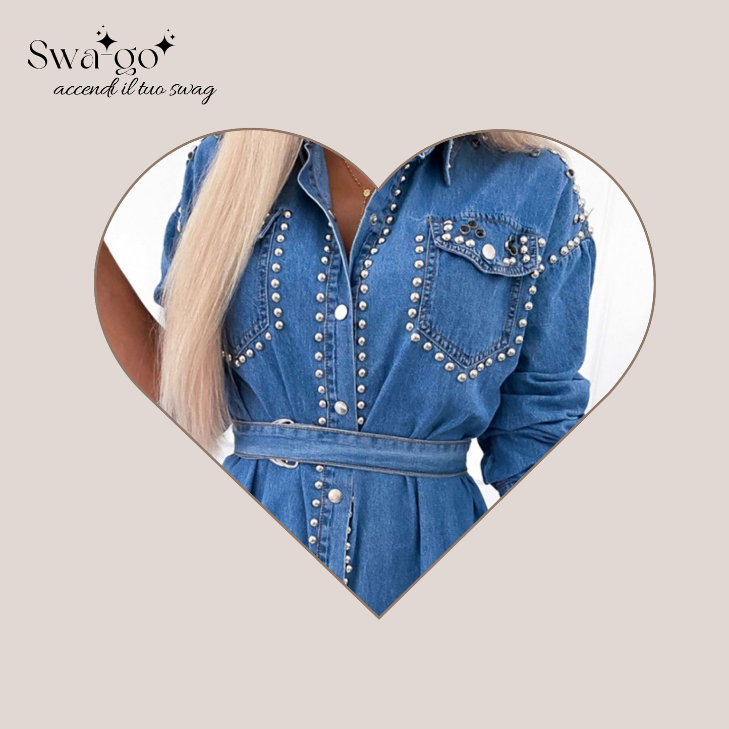 Dettaglio borchie decorative abito jeans