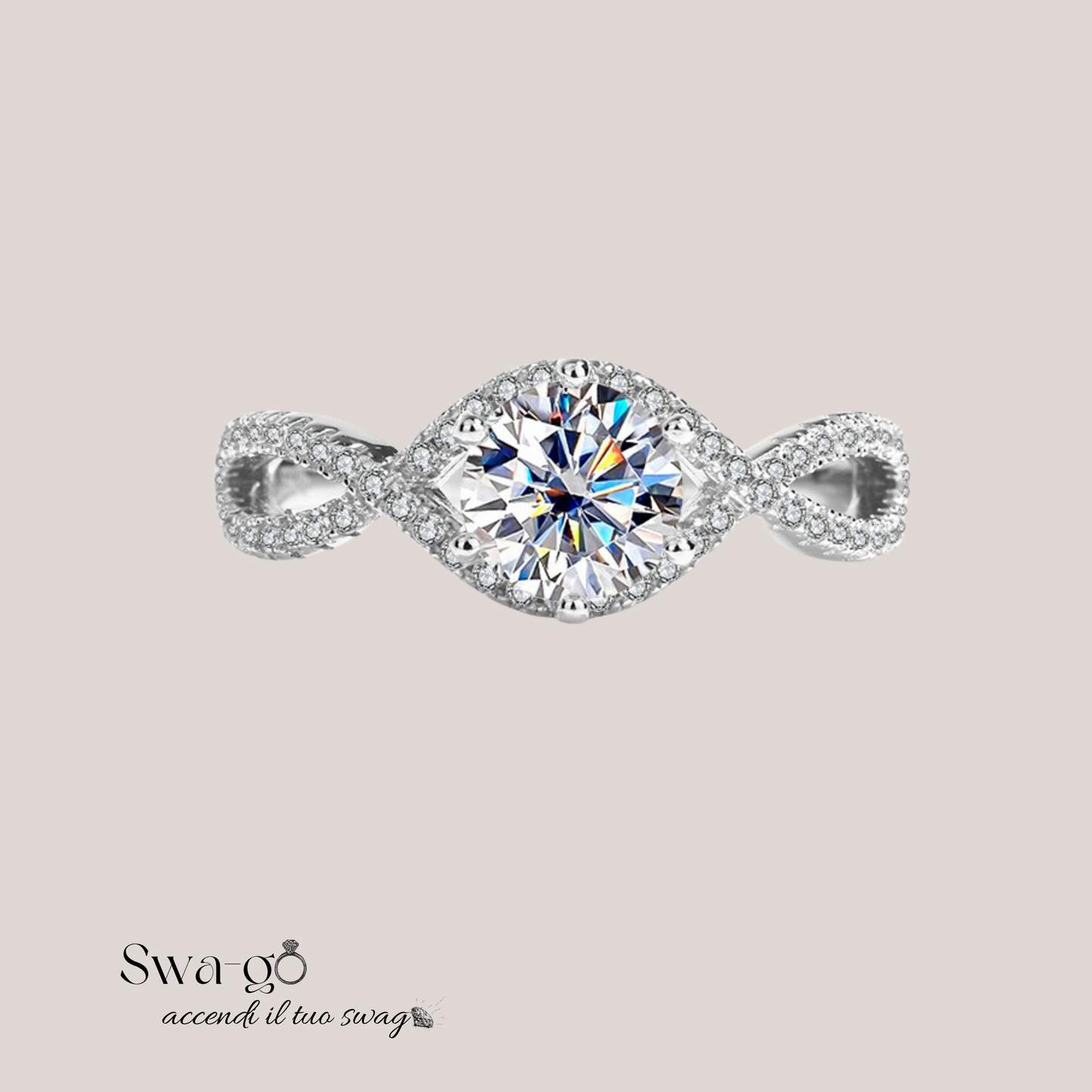 Immagine di un anello moissanite solitario luminoso con taglio brillante e pavé laterale con pietra Moissanite certificata, nota per la sua brillantezza e durata eccezionali. Perfetto per fidanzamento o regalo elegante.